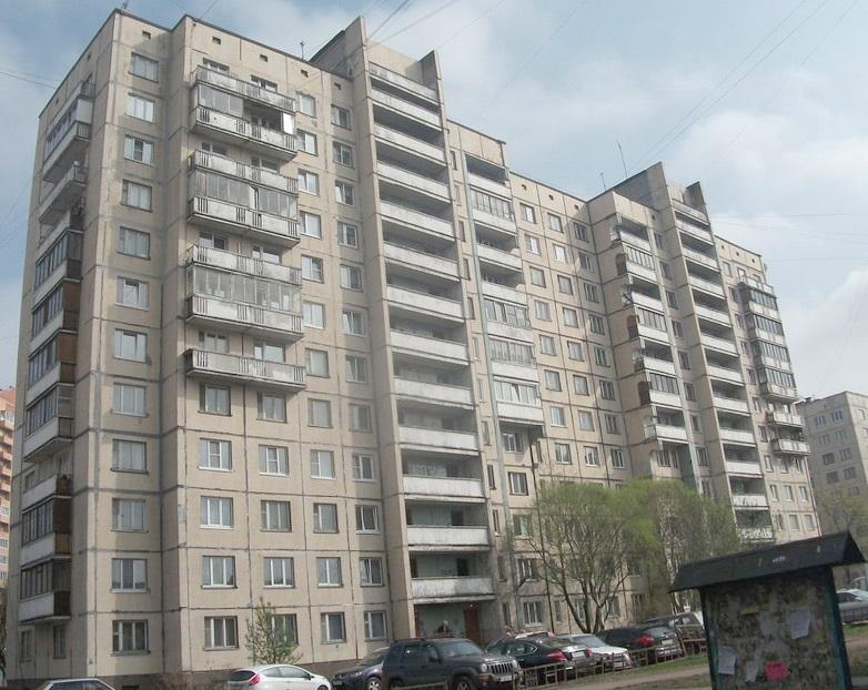 Художников 26